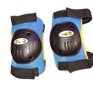 Batman  elbows pads for  children.
